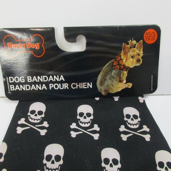 SimplyShe Party Dog Pirate Skull & Crossbones‎ Print Dog Bandana XS Black White - Picture 2 of 5